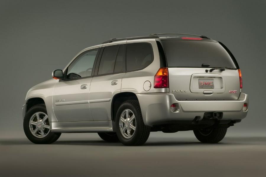  GMC Envoy XL Denali 2005 года  (фото 4 из 22)